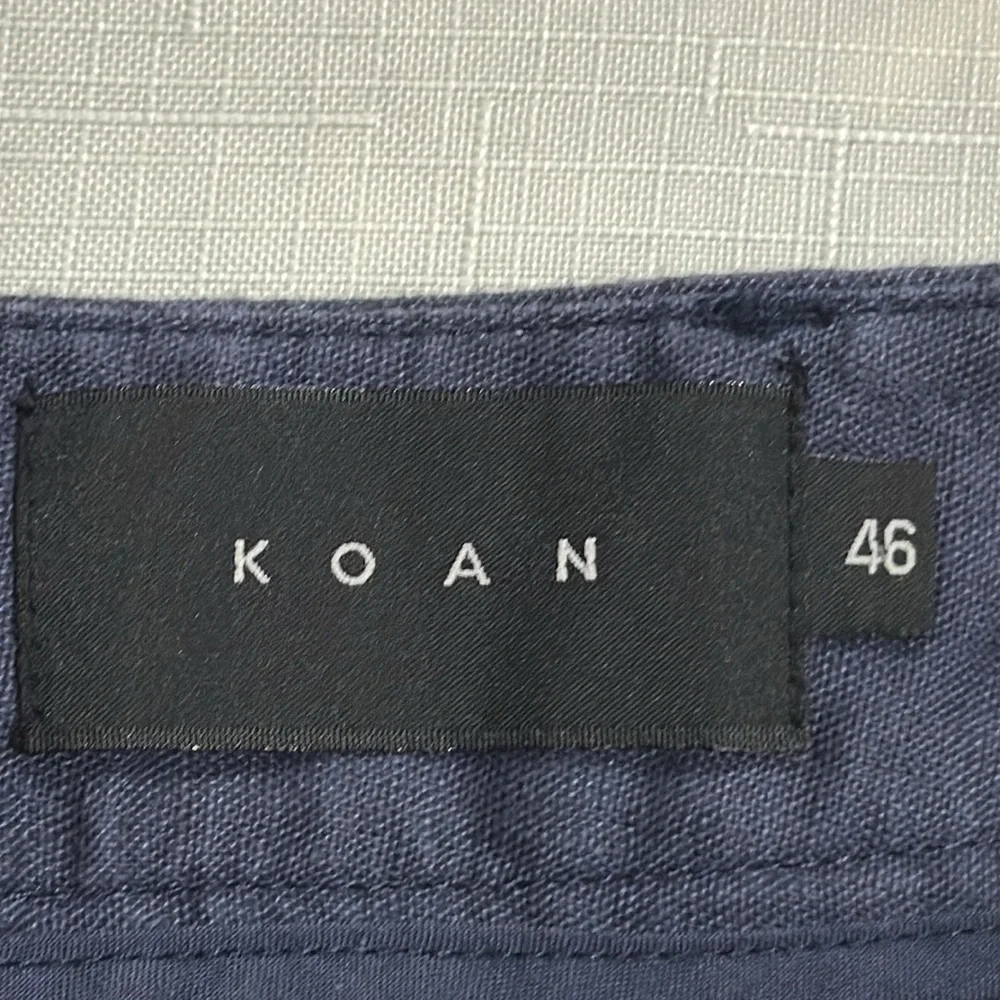 (H1) Koan mid-rise grey-blue straight-leg trousers, 100% linen, women's size 46